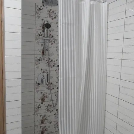 Keszthelyi Foeldszinti Apartman A Belvarosban * 凯斯特海伊