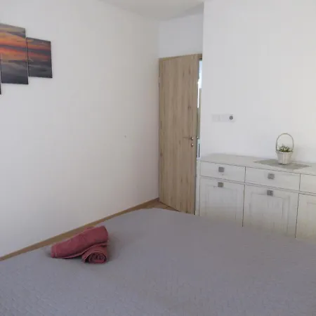 公寓 Keszthelyi Foeldszinti Apartman A Belvarosban *